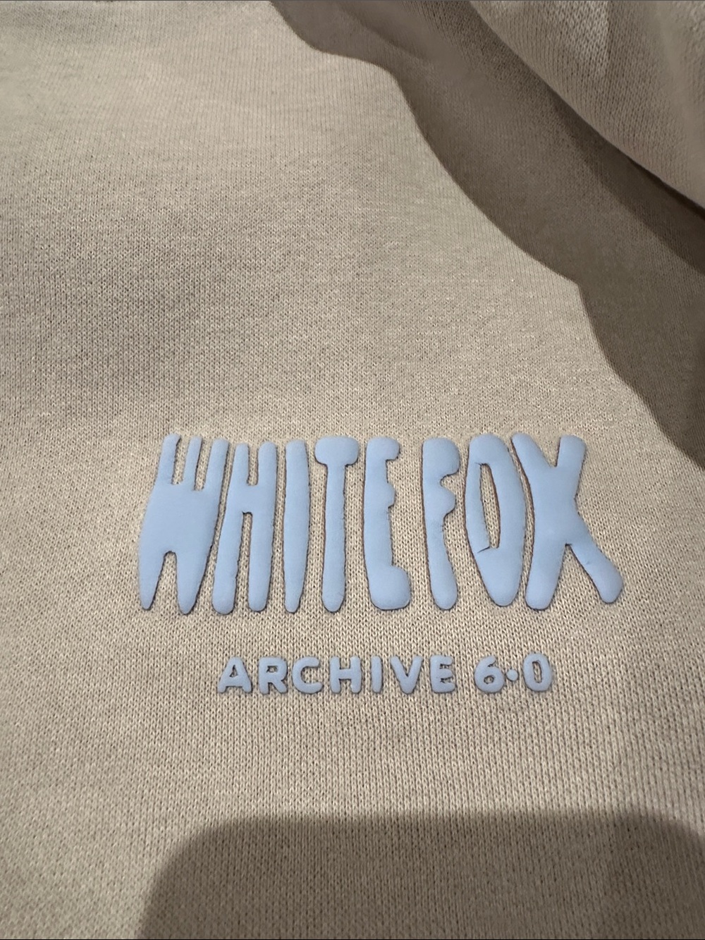 White Fox Archive 6.0 Oversized Hoodie In Dove XL - Picture 5 of 7
